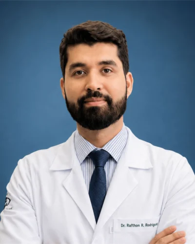 Dr Rafthon Rodrigues CRM 29243 Oftalmo Especialista Em Cornea E Catarata 400x500