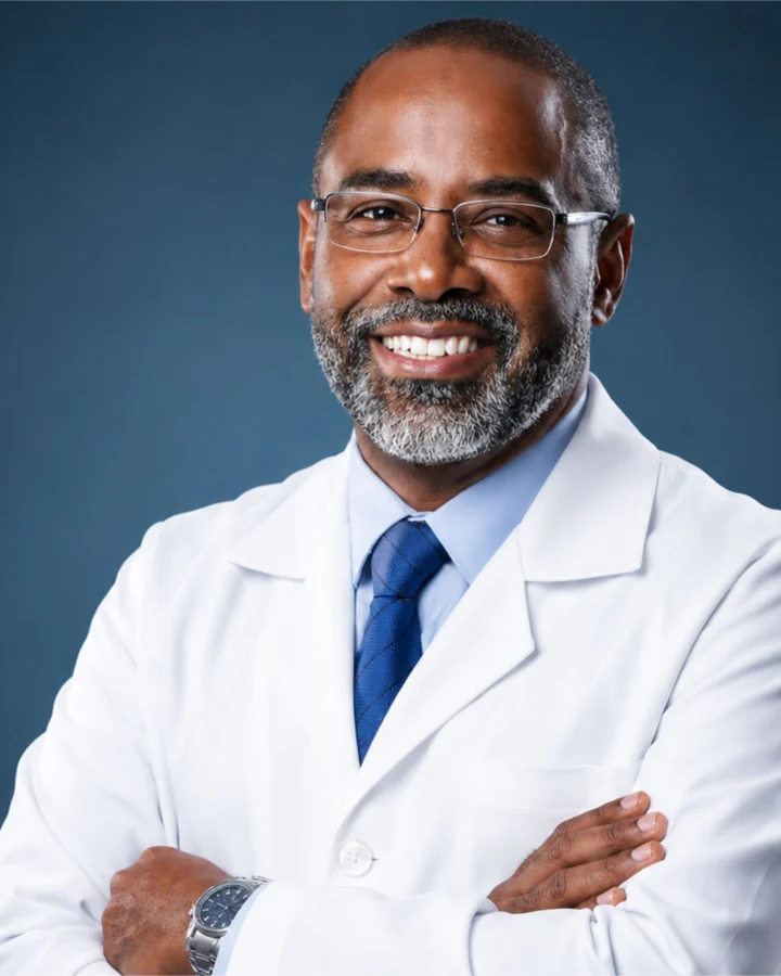 Dr. Carlos Fernando de Sá Santana